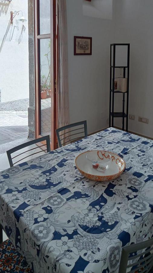 Casa Vacanza U Curtigghiu Lipari  Exterior photo